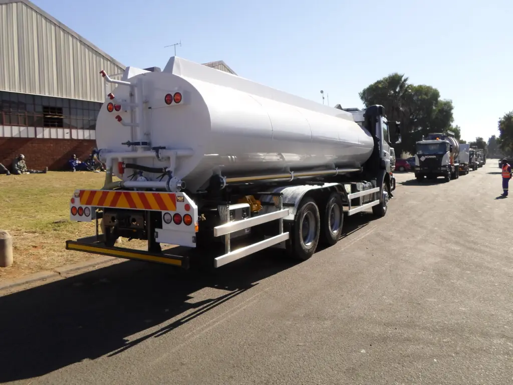 Tankers built by M&P Bodies, Alberton