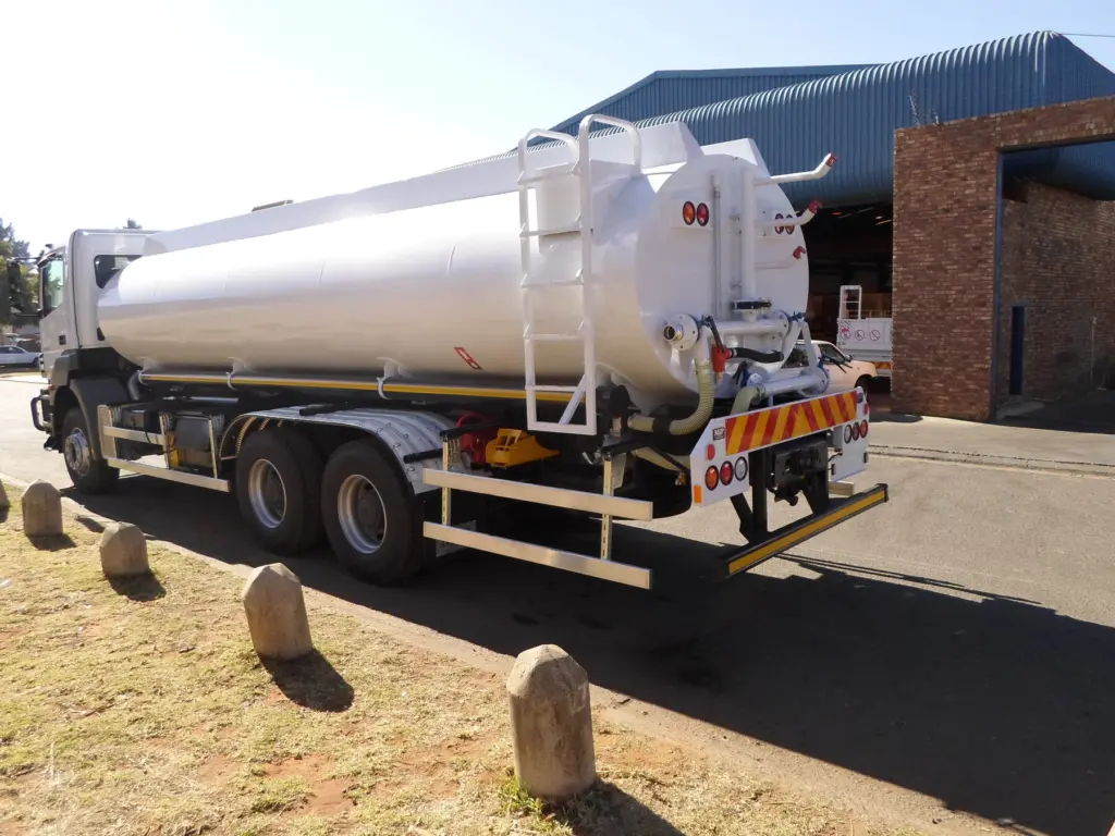 Tankers built by M&P Bodies, Alberton